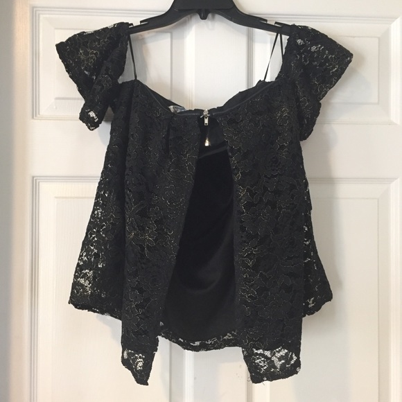 Francesca’s Top Off the Shoulder Open Back Lace L - Picture 4 of 8